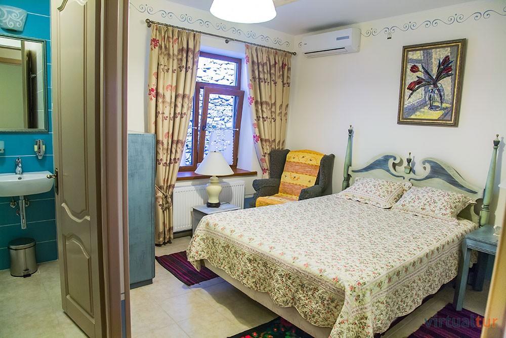 לינה וארוחת בוקר Butuceny Resedinta Rotundu מראה חיצוני תמונה
